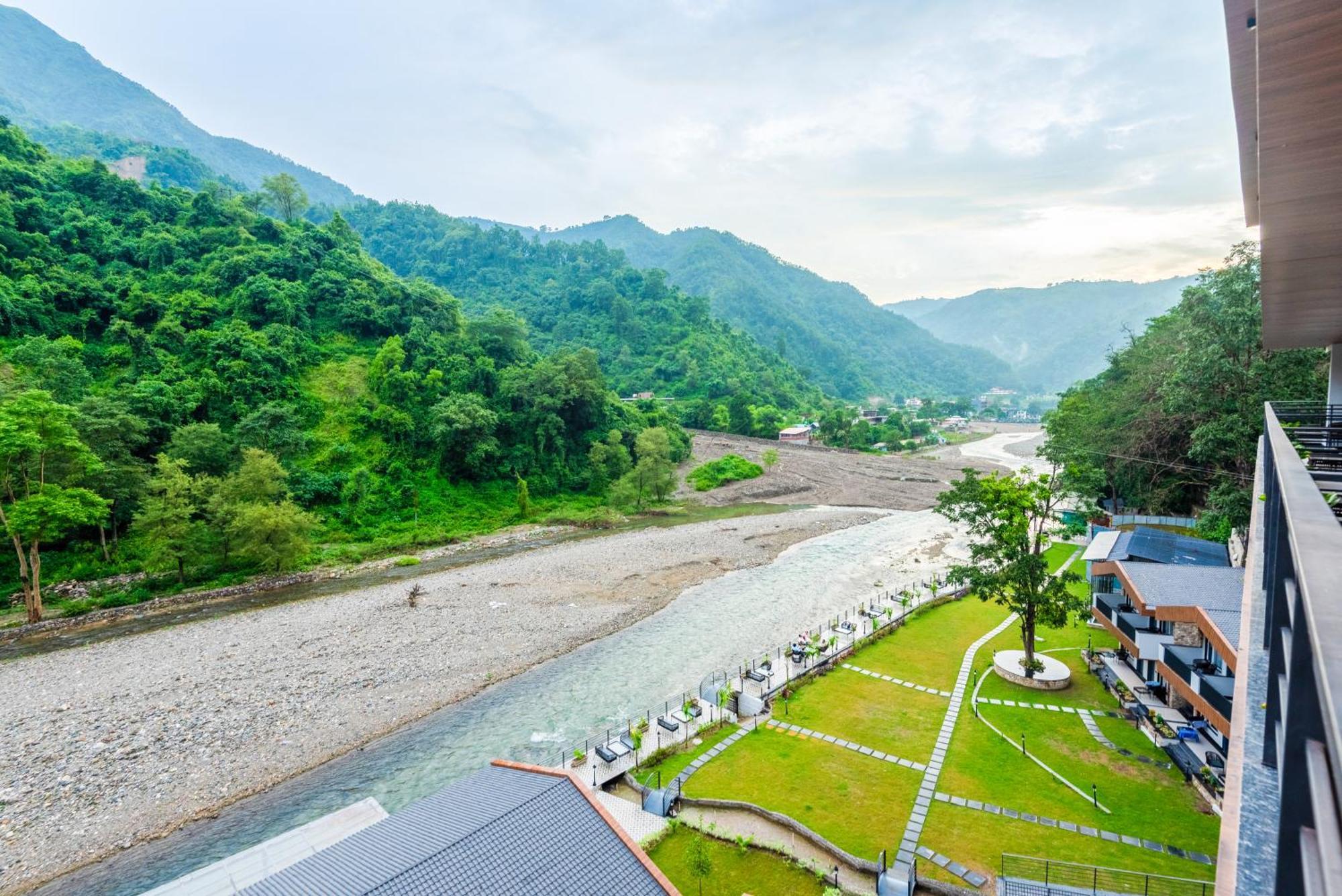 Dls Divine River Resort And Spa, Rishikesh Rishīkesh Exterior foto
