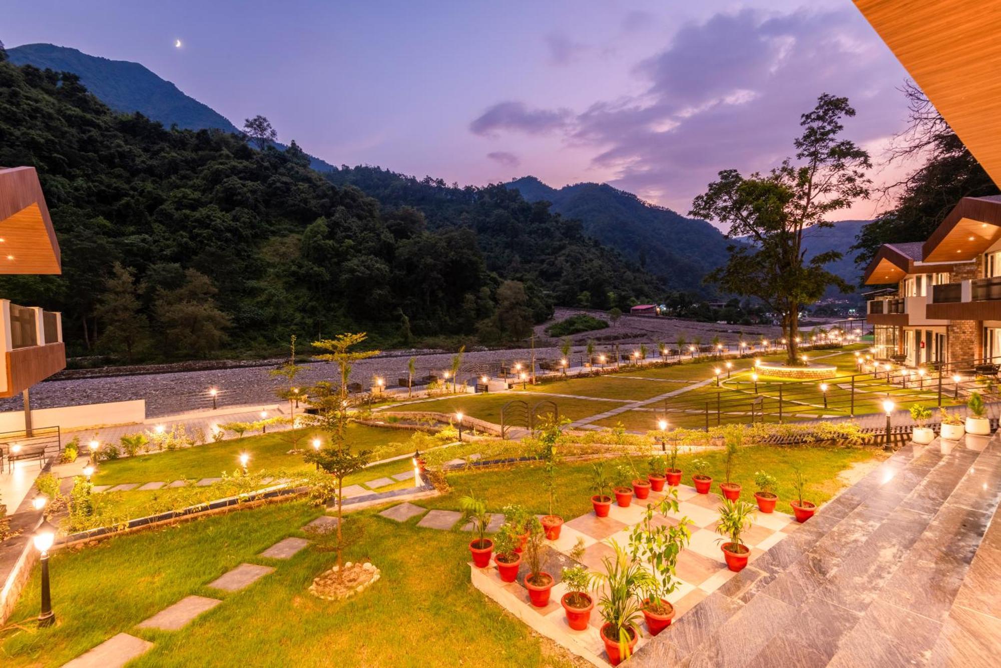 Dls Divine River Resort And Spa, Rishikesh Rishīkesh Exterior foto